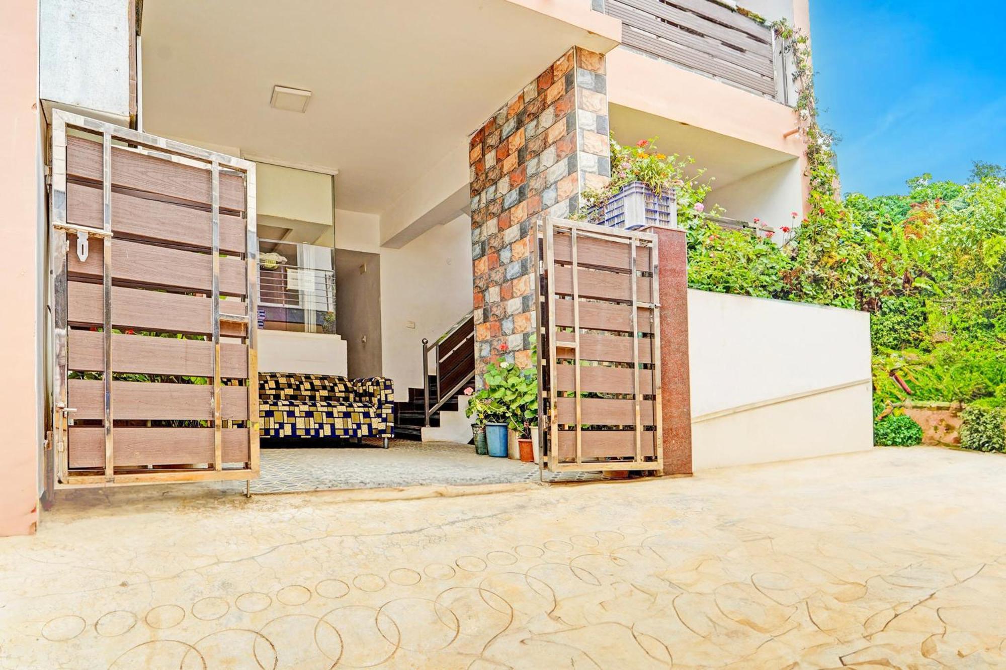 Hotel O Vijaynagar Road Formerly Anmol Peace Stay Ooty Esterno foto